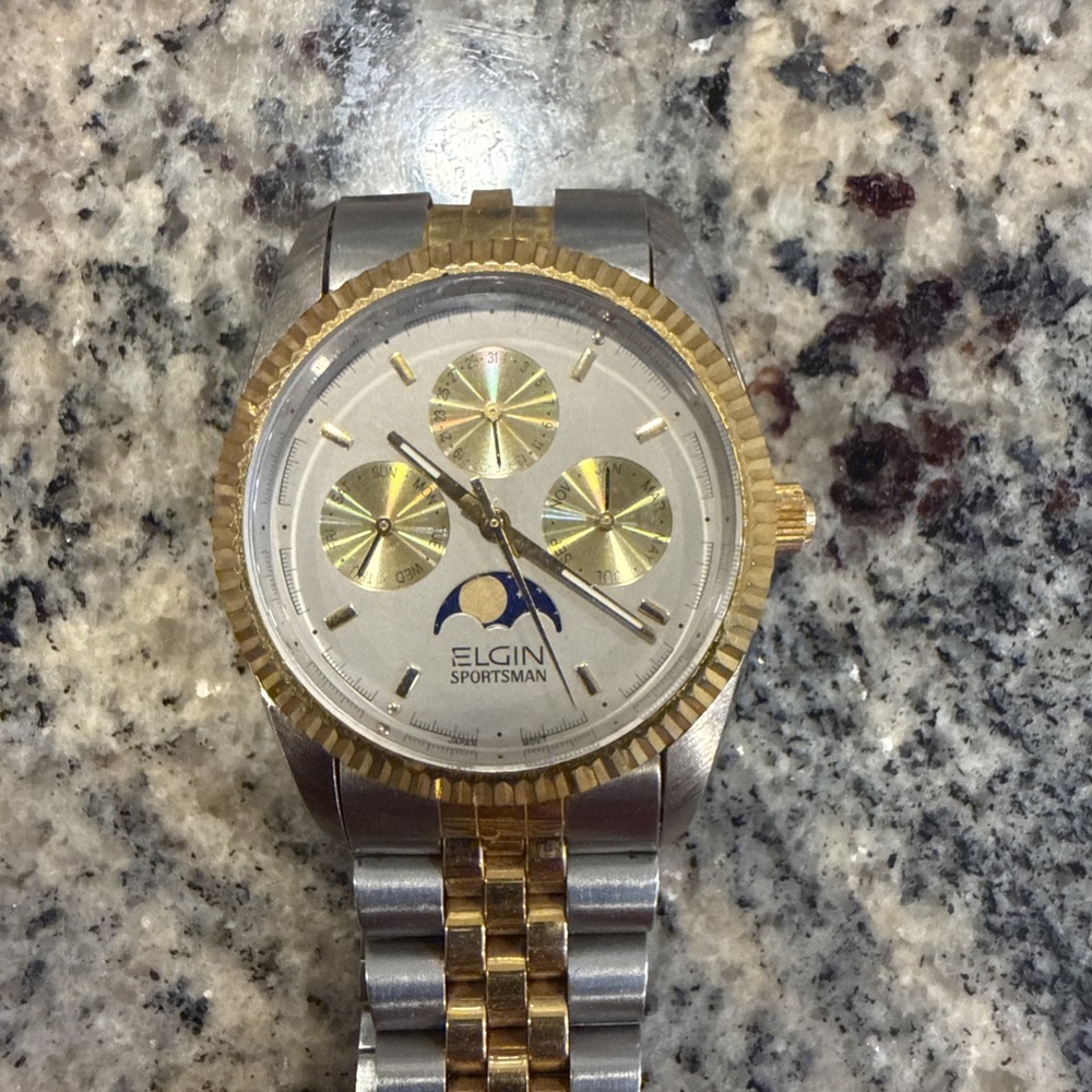 VINTAGE ELGIN TRIPLE DAY DATE MOON PHASE DIALS QUARTZ MEN'S GOLD DRESS WATCH